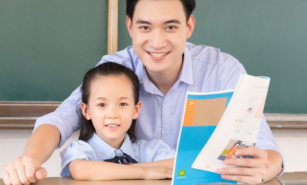 机关党委换届工作报告是本届的或是上届的