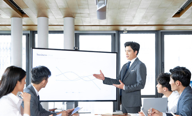 2026年6月办公室综合科科长个人述职报告