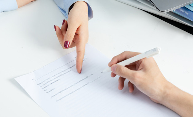 镇清理办公用房自查自纠报告