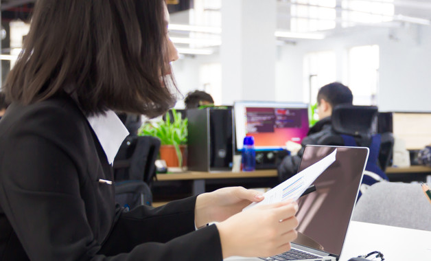 辅导员述职报告：四三二一