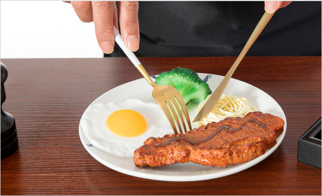 煎牛排要放油吗